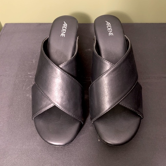 Black Chunky Heels - Picture 3 of 4